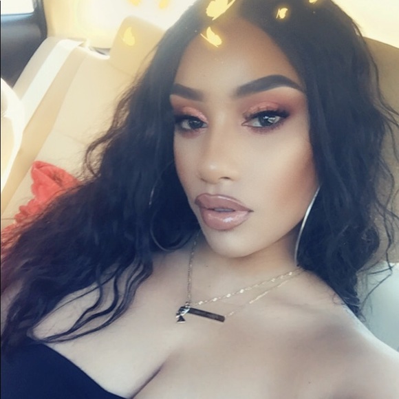 Meet your Posher, Jenai - Picture 2 of 2